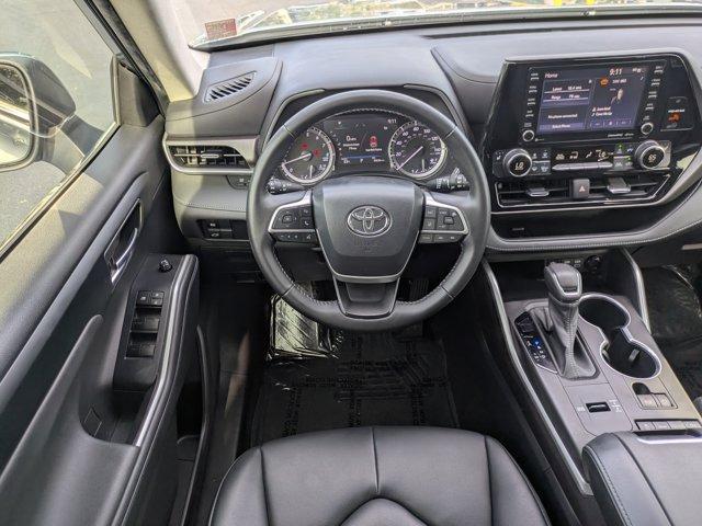 used 2022 Toyota Highlander car, priced at $30,998