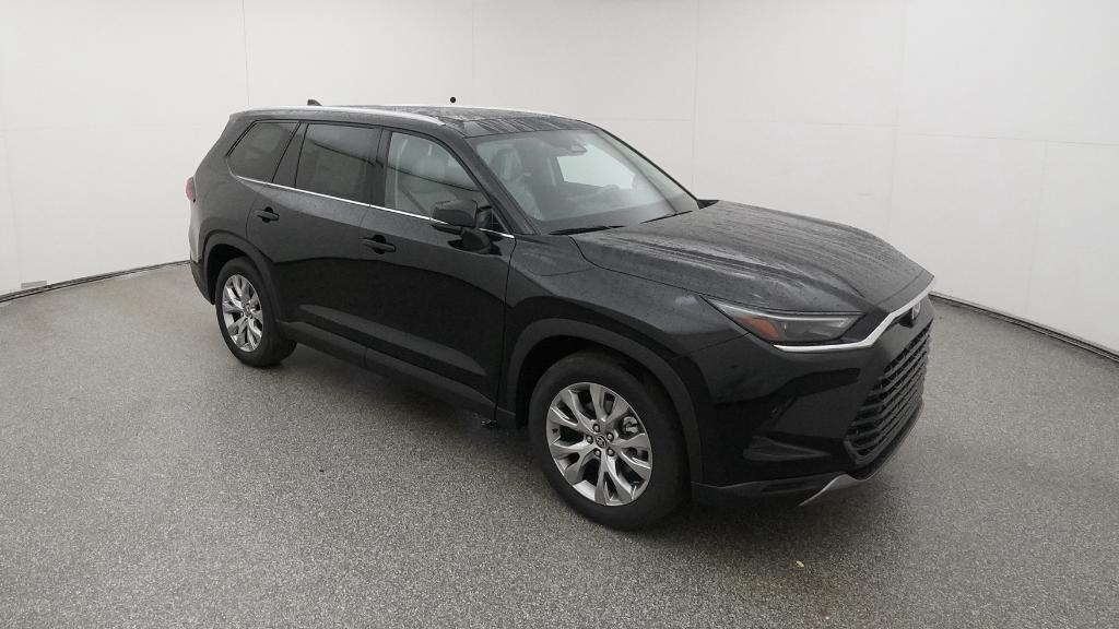 new 2026 Toyota Highlander Hybrid car, priced at $55,060