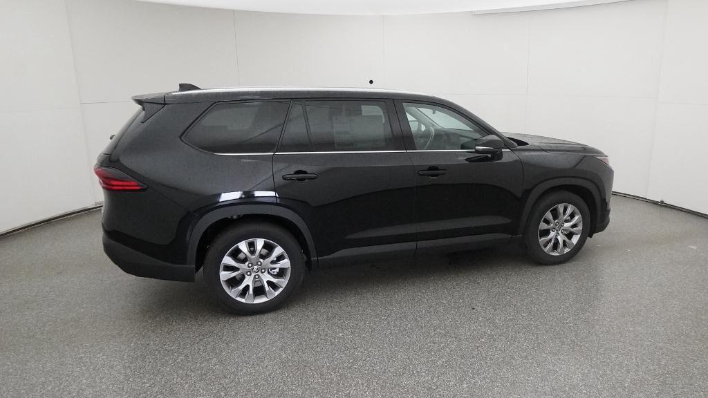 new 2026 Toyota Highlander Hybrid car, priced at $55,060