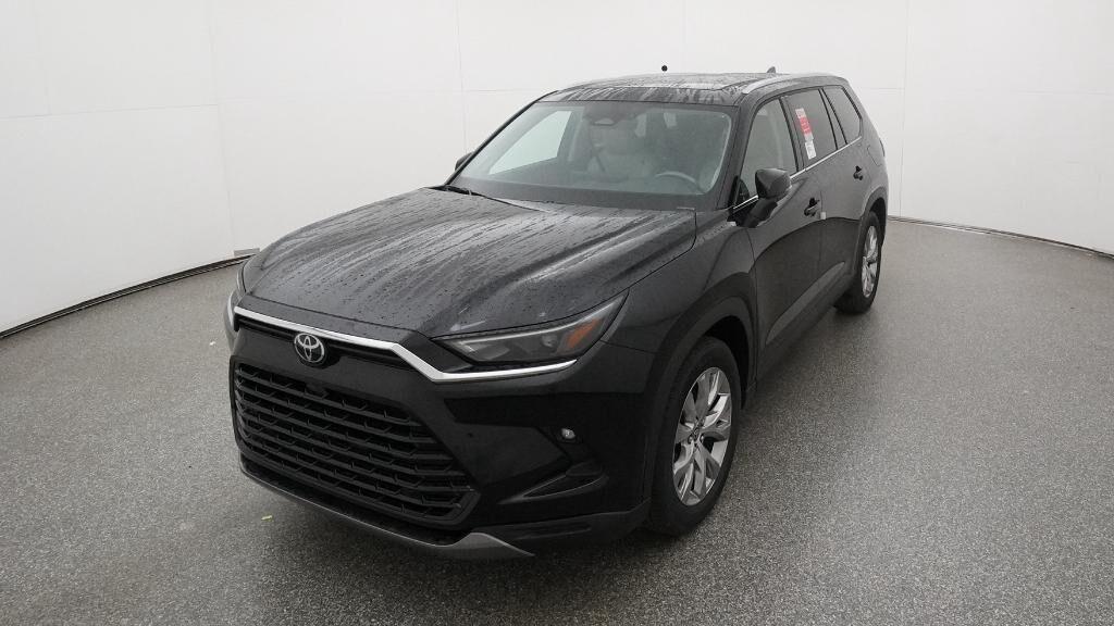 new 2026 Toyota Highlander Hybrid car, priced at $55,060