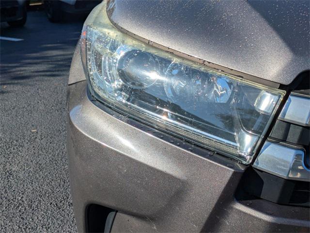 used 2018 Toyota Highlander car, priced at $22,499
