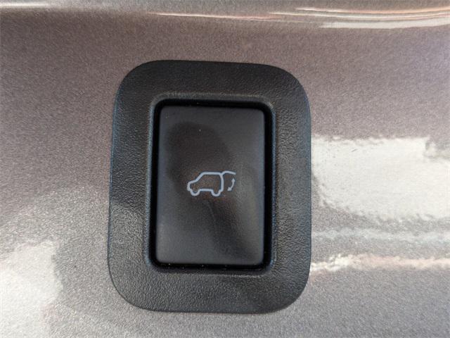 used 2018 Toyota Highlander car, priced at $22,499