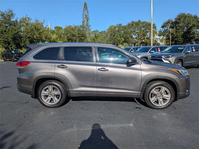 used 2018 Toyota Highlander car, priced at $22,499
