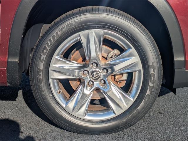 used 2018 Toyota Highlander car, priced at $20,499