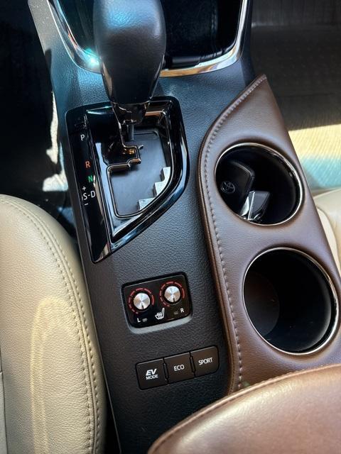 used 2015 Toyota Avalon Hybrid car