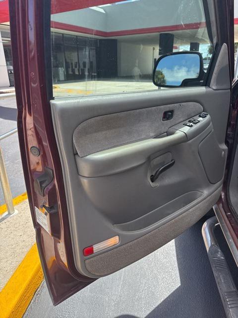 used 2000 GMC Sierra 1500 car, priced at $8,499