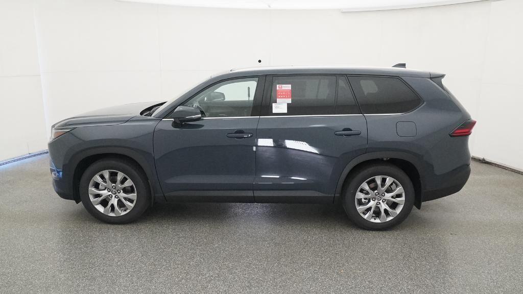 new 2026 Toyota Highlander Hybrid car, priced at $60,303