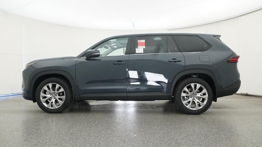 new 2026 Toyota Highlander Hybrid car, priced at $60,303