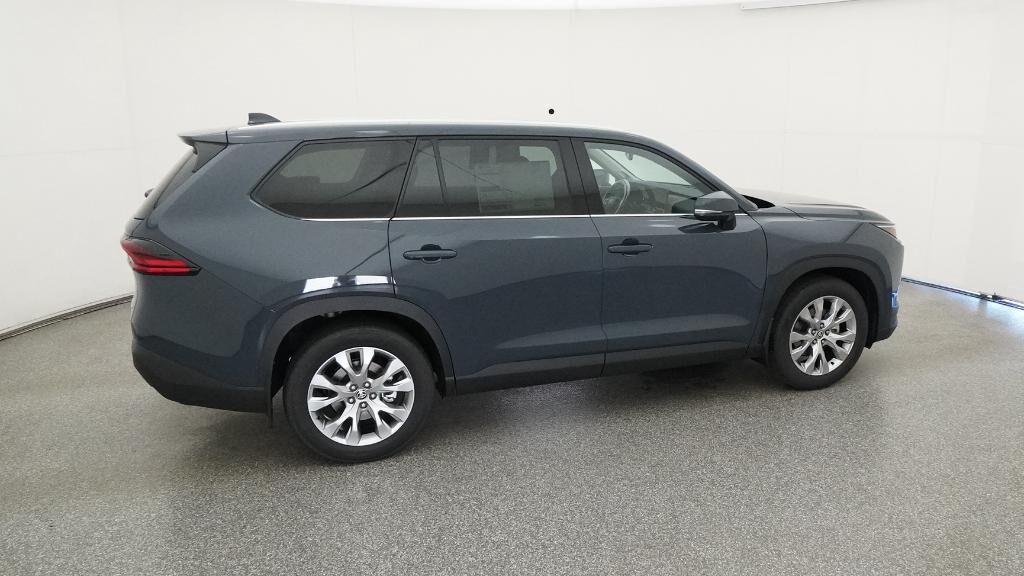 new 2026 Toyota Highlander Hybrid car, priced at $60,303