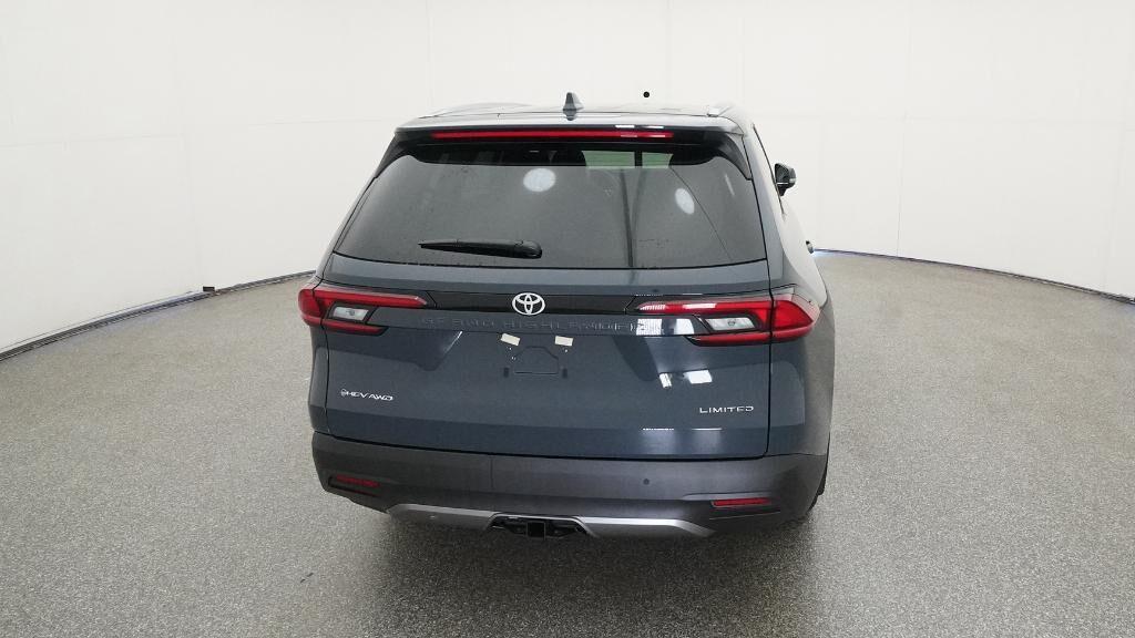 new 2026 Toyota Highlander Hybrid car, priced at $60,303