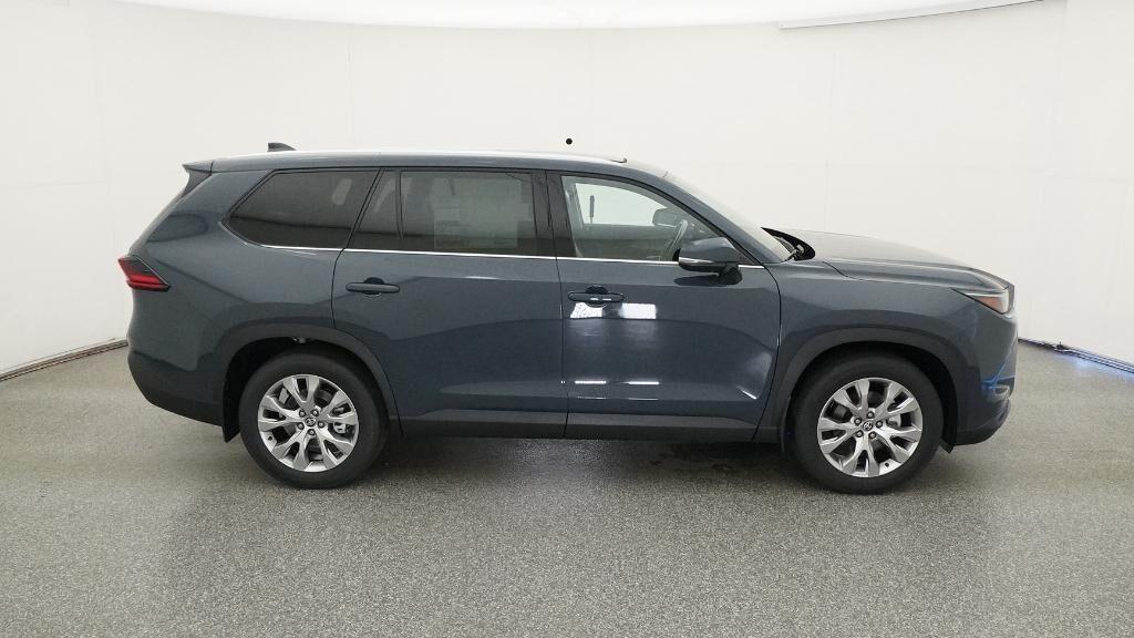 new 2026 Toyota Highlander Hybrid car, priced at $60,303