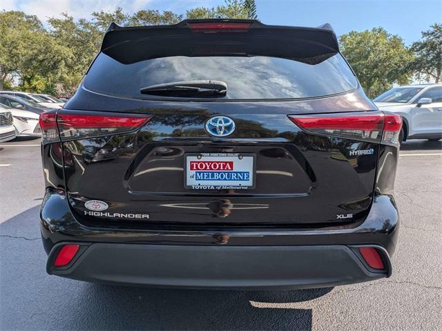used 2020 Toyota Highlander Hybrid car, priced at $32,995