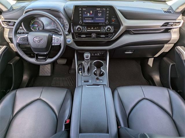 used 2020 Toyota Highlander Hybrid car, priced at $32,995
