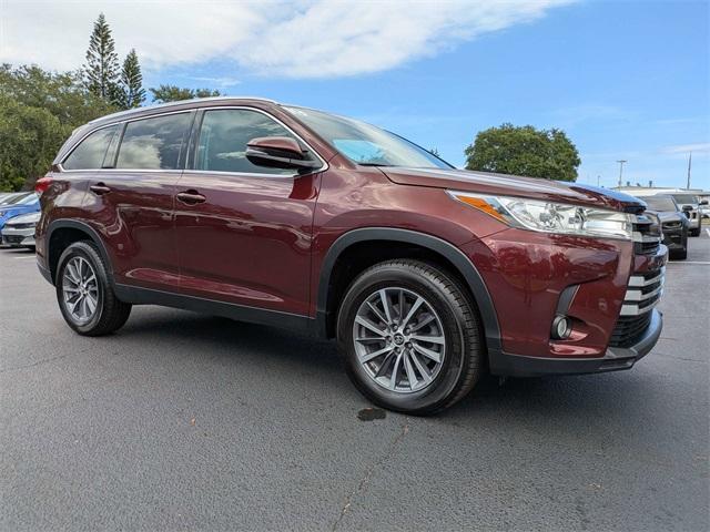 used 2019 Toyota Highlander car, priced at $24,499