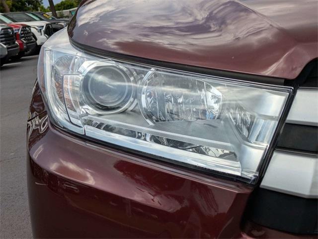 used 2019 Toyota Highlander car, priced at $24,499