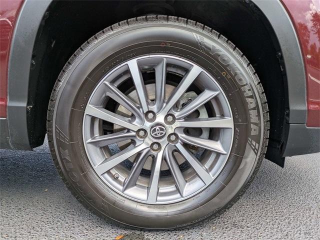 used 2019 Toyota Highlander car, priced at $24,499