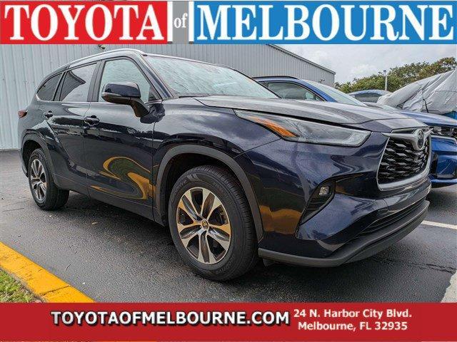 used 2023 Toyota Highlander car, priced at $35,998