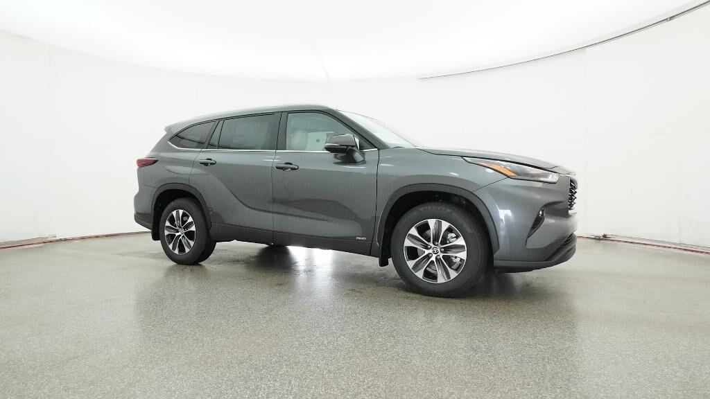 new 2025 Toyota Highlander Hybrid car, priced at $51,897