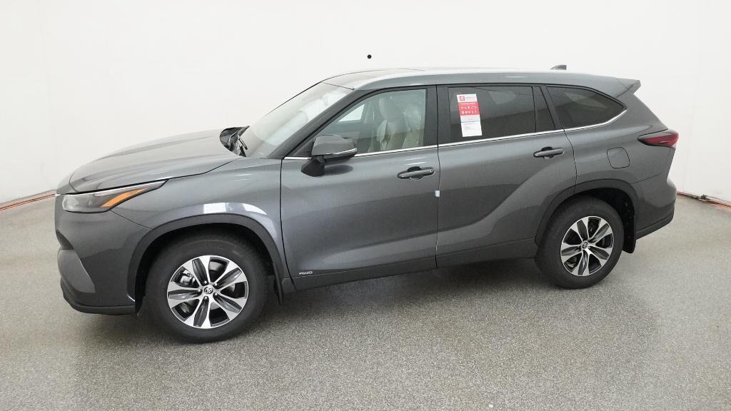 new 2025 Toyota Highlander Hybrid car, priced at $51,897