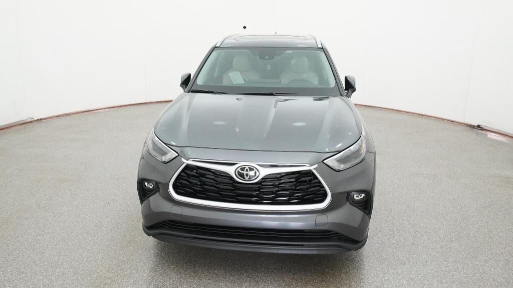 new 2025 Toyota Highlander Hybrid car, priced at $51,897