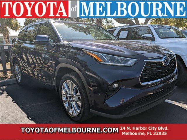 used 2022 Toyota Highlander Hybrid car, priced at $32,499