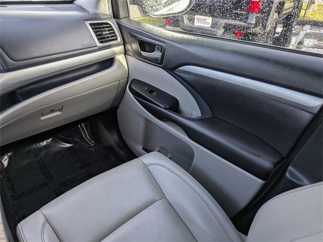 used 2019 Toyota Highlander car, priced at $19,499