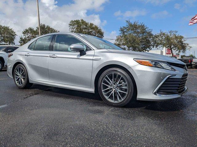 used 2021 Toyota Camry Hybrid car, priced at $25,499