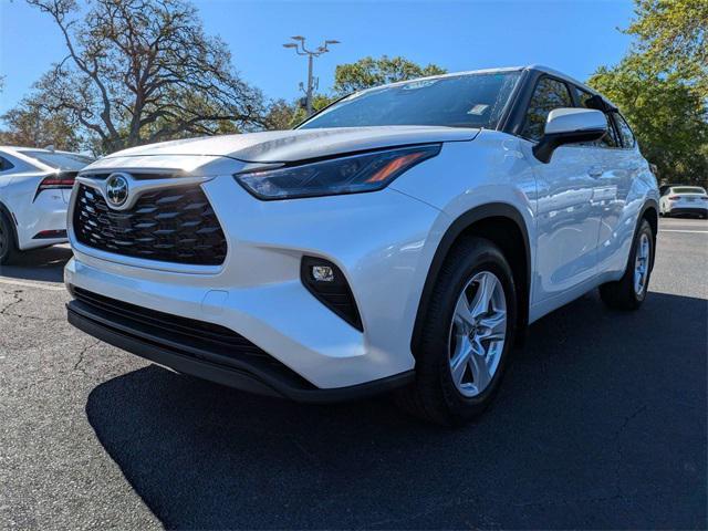 used 2024 Toyota Highlander car, priced at $36,998