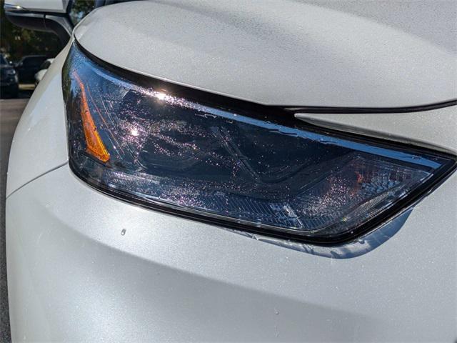 used 2024 Toyota Highlander car, priced at $36,998