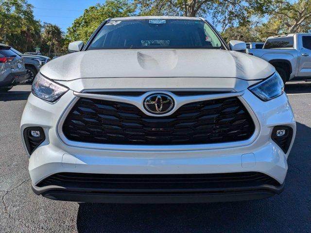 used 2024 Toyota Highlander car, priced at $37,998