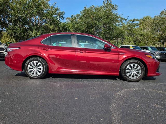 used 2018 Toyota Camry Hybrid car, priced at $17,499