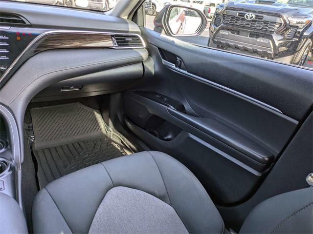 used 2018 Toyota Camry Hybrid car, priced at $17,499