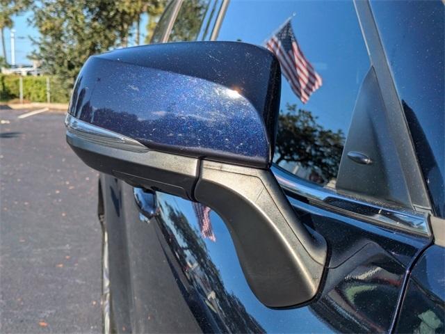 used 2021 Toyota Highlander car, priced at $32,998