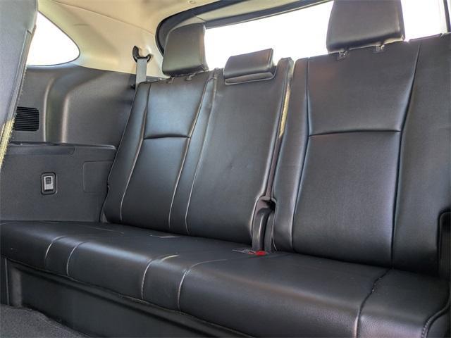 used 2021 Toyota Highlander car, priced at $32,998