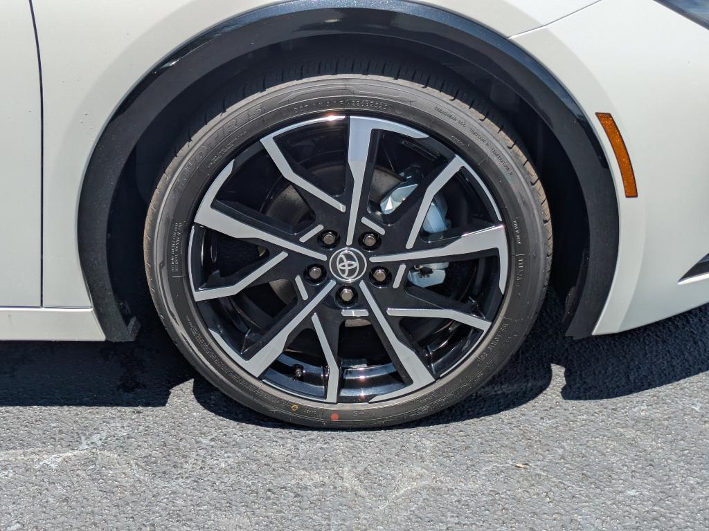 new 2026 Toyota Prius Plug-In Hybrid car, priced at $43,679