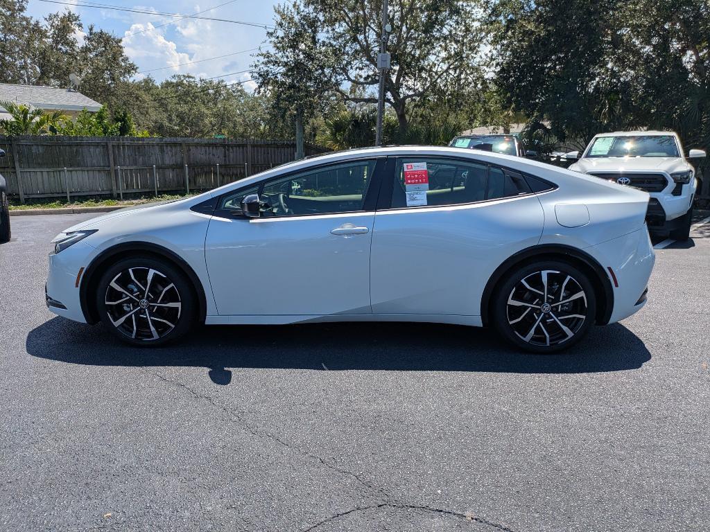 new 2026 Toyota Prius Plug-In Hybrid car, priced at $43,679