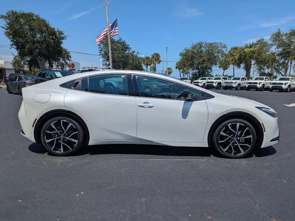 new 2026 Toyota Prius Plug-In Hybrid car, priced at $43,679