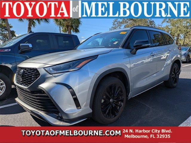 used 2023 Toyota Highlander car, priced at $40,499