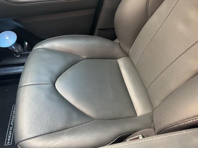 used 2020 Toyota Highlander car, priced at $34,499