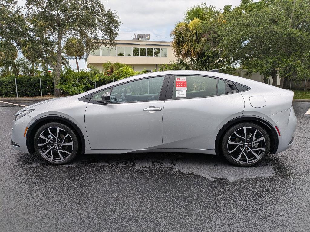 new 2025 Toyota Prius Plug-In Hybrid car, priced at $43,127
