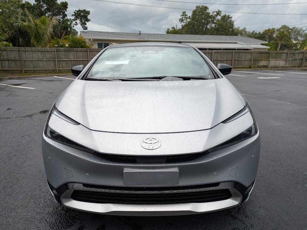 new 2025 Toyota Prius Plug-In Hybrid car, priced at $43,127