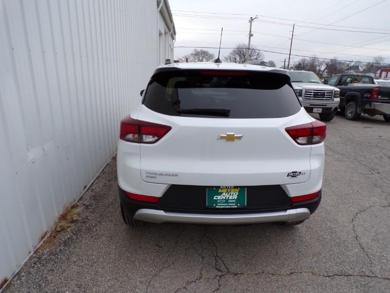 new 2025 Chevrolet TrailBlazer car, priced at $30,080