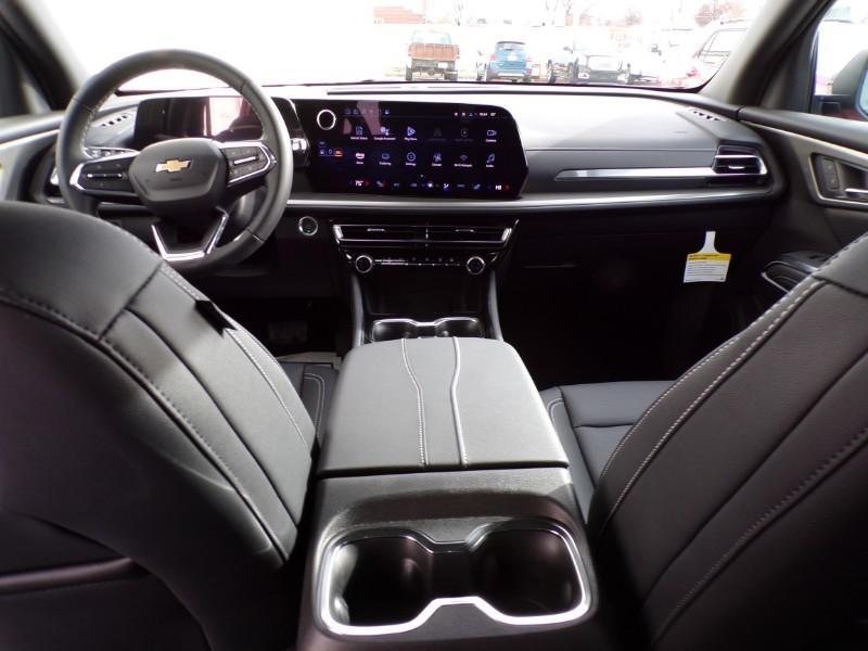 new 2025 Chevrolet Traverse car, priced at $43,990