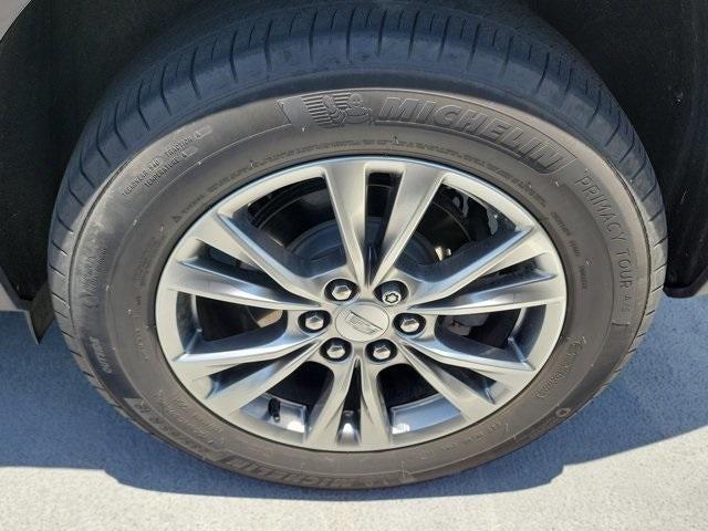 used 2021 Cadillac XT5 car, priced at $31,995