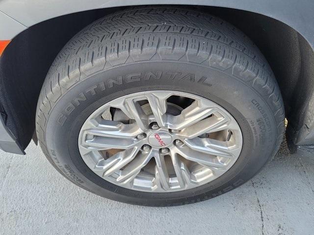 used 2021 GMC Yukon car, priced at $37,995