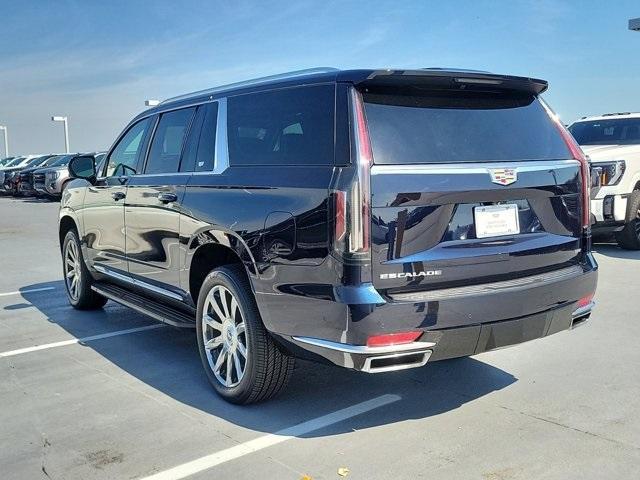 used 2021 Cadillac Escalade ESV car, priced at $69,795