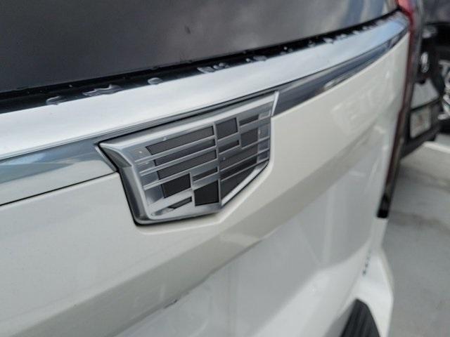 used 2023 Cadillac Escalade ESV car, priced at $64,895