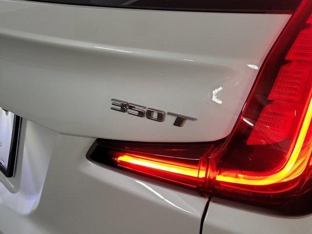 used 2024 Cadillac XT4 car, priced at $33,995