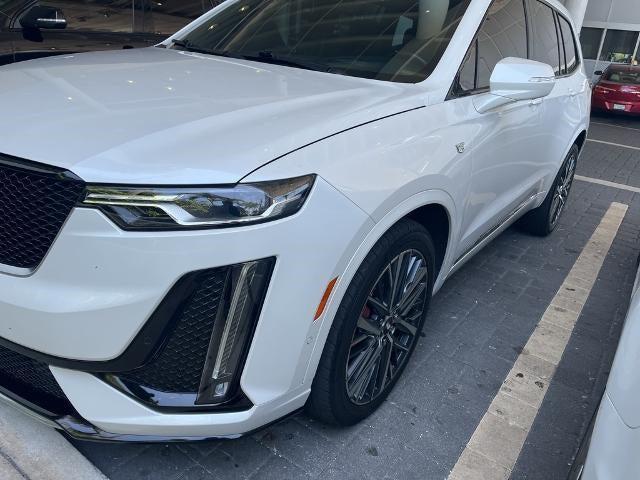 used 2022 Cadillac XT6 car, priced at $37,895