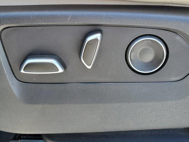 used 2021 Cadillac Escalade ESV car, priced at $63,995